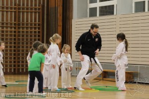 Erstes Training der Taekwondo Tigers Kinder in 2016